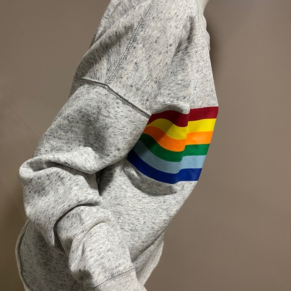 Abercrombie Rainbow 🌈 Cropped sweatshirt Large - Picture 3 of 8